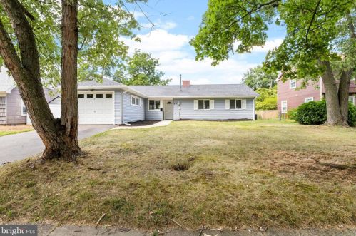 19 Sheffield Dr, Willingboro, NJ 08046-1024