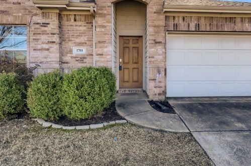 1701 Park Trl Blvd, Princeton TX 75407-2698 exterior