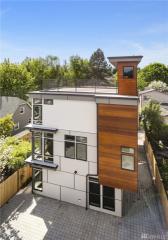 6211 9th Ave, Seattle WA  98115-5527 exterior