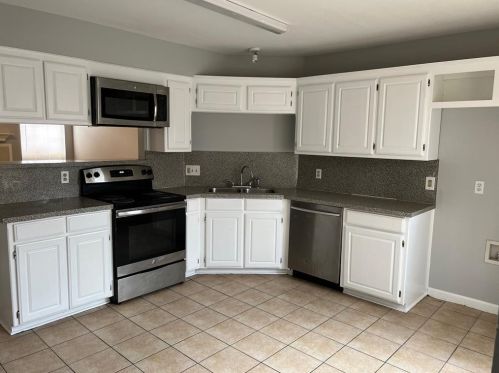 7912 Camelot Rd, Fort Worth TX  76134-4830 exterior
