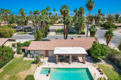 3199 Cajon Cir, Palm Springs, CA 92264-8752