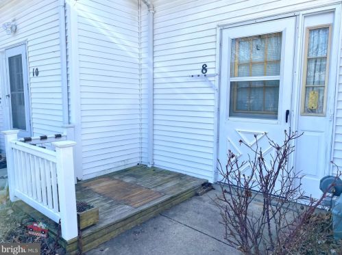 8 Basil Dr, Lumberton Township, NJ 08048-4208