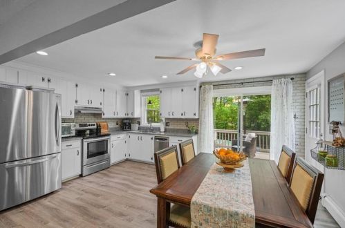 338 Camp Dixie Rd, Glocester RI  02859-2807 exterior