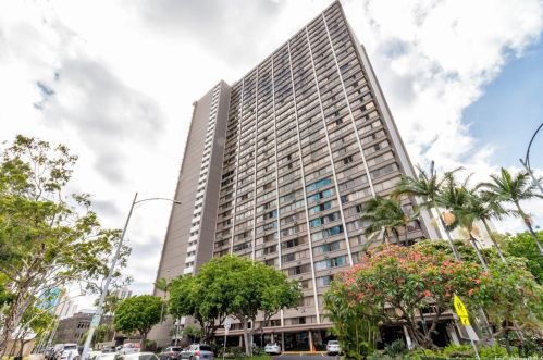 55 Kukui St, Honolulu HI  96817-4171 exterior