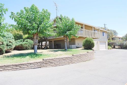 136 Herrington Dr, Auburn, CA 95603-5745