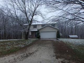 25 Greenbriar Rd, Mackinaw, IL 61755-9374