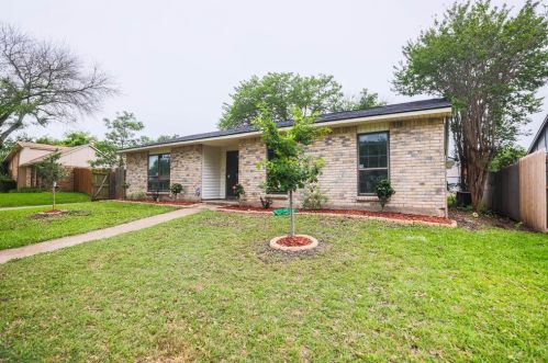 7139 Emory Oak Ln, Dallas, TX 75249-1404