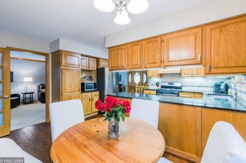 2224 Ariel St, Saint Paul MN  55109-2852 exterior