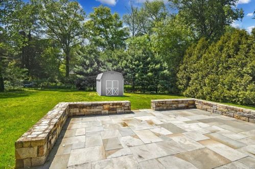 5 Christopher Ln, Norwalk CT  06851-3325 exterior