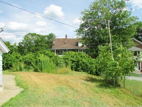 218 Lafayette St, Torrington CT  06790-6207 exterior