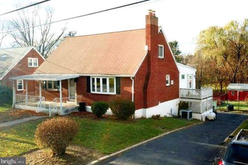 40 State Dr, Harrisburg, PA 17112-2950