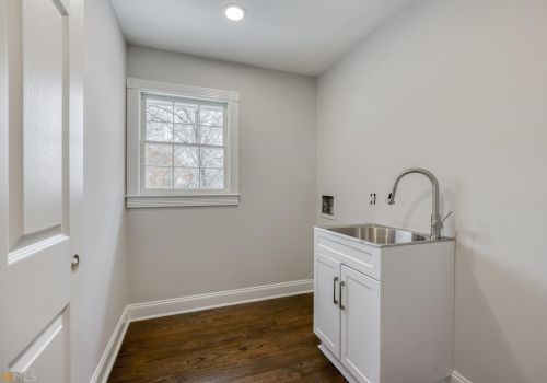 170 Huntcliff Pt, Atlanta GA  30350-1601 exterior