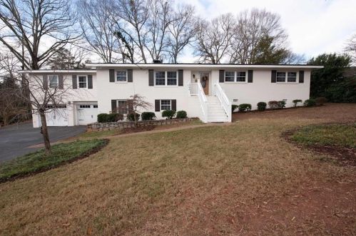 394 Talcott Cir, Marietta, GA 30064-2031