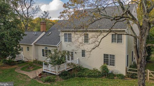 2407 Starcrest Dr, Silver Spring MD 20904-5459 exterior