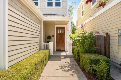212 Creekside Village Dr, Los Gatos, CA 95032-7350