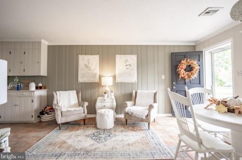 221 Clearview Rd, Hanover PA 17331-1311 exterior