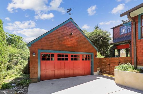 1310 Noyes Dr, Silver Spring MD 20910-2224 exterior