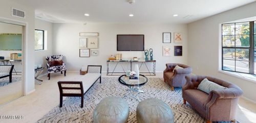 2007 Rhoda St, Simi Valley CA 93065-3539 exterior