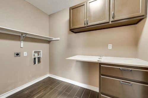 822 Clover Hl Ln, Cedar Hill TX 75104-7920 exterior