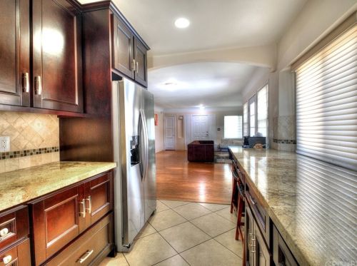 7618 Stewart And Gray Rd, Downey, CA 90241-4631