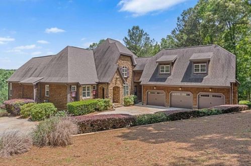 111 Forest Overlook Dr, Forsyth, GA 31029-4857