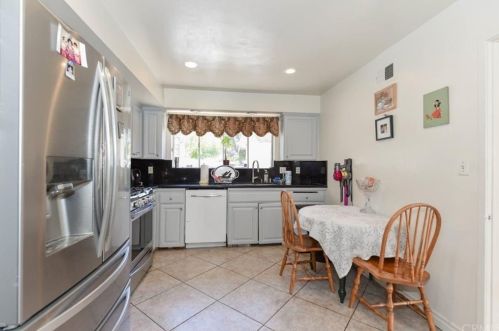 12 Spicewood Way, Irvine CA  92612-2721 exterior