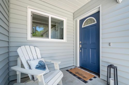 203 Clifton Ave, San Carlos, CA 94070-1752