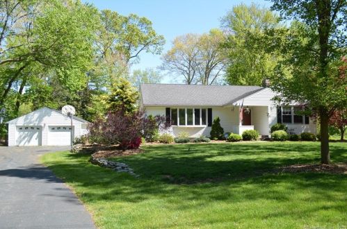 195 Farmstead Ln, Glastonbury, CT 06033-3243