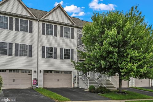 121 Gentlemens Way, Lancaster, PA 17603-5690