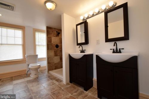 213 Main St, Fruitland MD 21826-1944 exterior