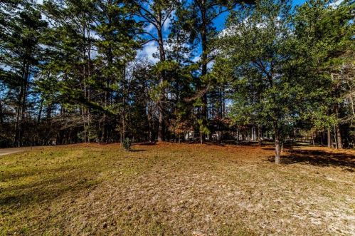 6 Briar Mdw, Huntsville, TX 77320-1951