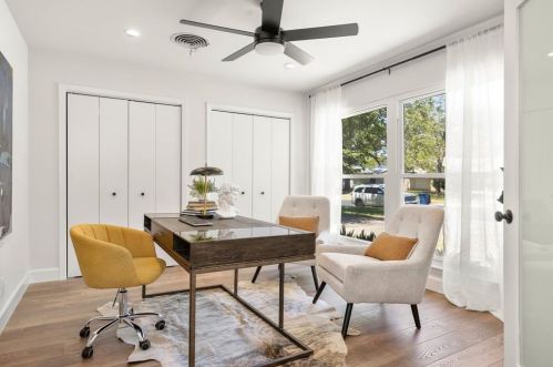 1909 Belford Dr, Austin TX  78757-8205 exterior