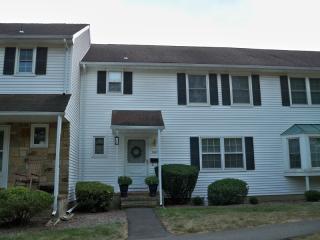 2407 Jamestown Cmn, Millstone, NJ 08844-4329