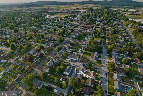 750 Walnut St, Hanover PA 17331-2051 exterior