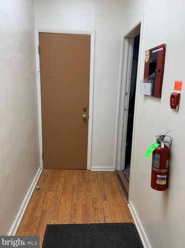 2140 10th St, Philadelphia PA 19148-3005 exterior