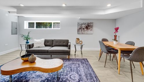 8632 Olcott Ave, Niles IL  60714-2022 exterior