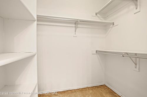 7 Old Orch Ln, Tinton Falls NJ 07712-2569 exterior