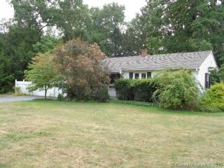 29 Hartshorn St, Killingly, CT 06239-4118