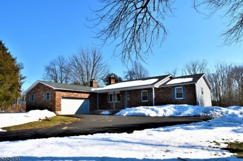17 Hainesburg River Rd, Columbia, NJ 07832-2651