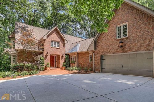 1754 Kanawha Dr, Stone Mountain, GA 30087-2123