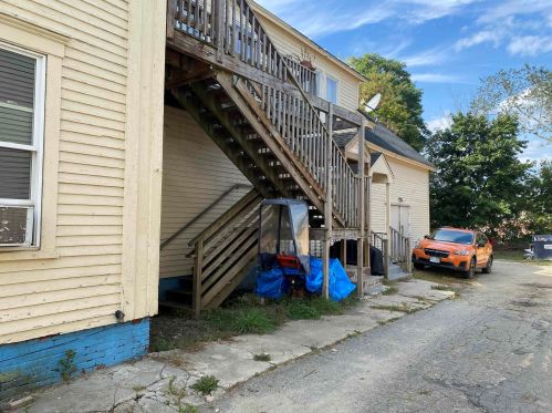 49 Central St, Unity, NH 03773-1605