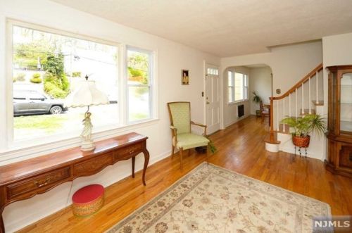 22 Westwood Dr, Town Center, NJ 07052-1821