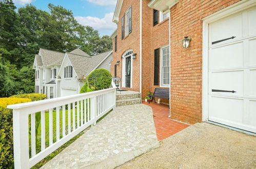 4463 Boatmans Cv, Stone Mountain, GA 30083-2483