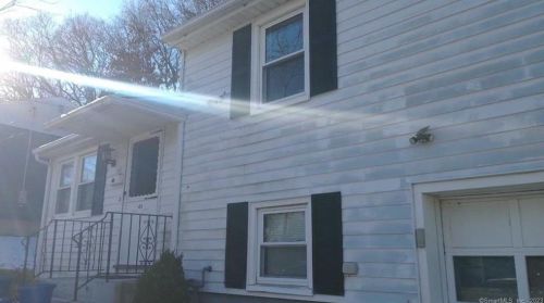 46 Longmeadow Dr, Waterbury, CT 06706-2630