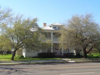 209 3rd St, Wortham, TX