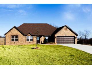 102 Windsor Ave, Lowell, AR 72745-8886