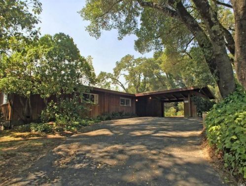 1220 Deerwood Dr, Ukiah, CA 95482-3606