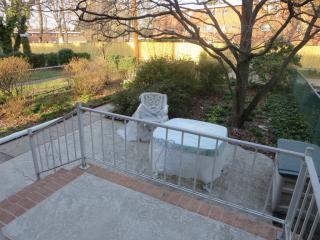 332 Stanmore Rd, Baltimore MD  21212-1137 exterior