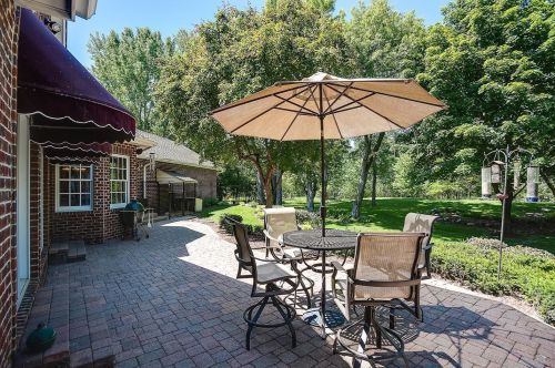 5 Hillcrest Dr, Saint Paul MN  55110-6101 exterior