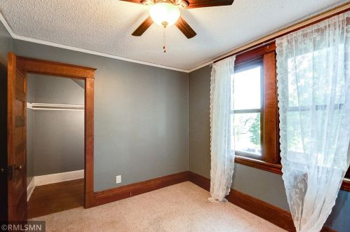 946 Cook Ave, Saint Paul MN  55106-3235 exterior